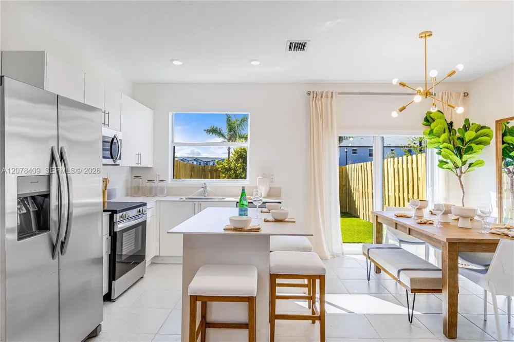 35722 SW 178 PL Miami, FL 33034