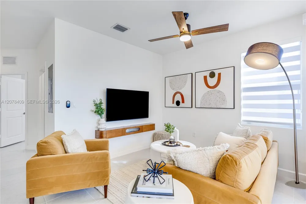 35722 SW 178 PL Miami, FL 33034