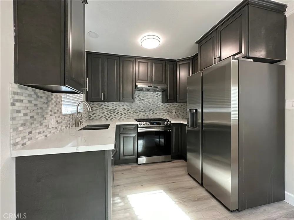 41 Sierra Bonita Avenue #D Pasadena, CA 91106