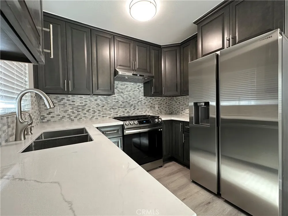 41 Sierra Bonita Avenue #D Pasadena, CA 91106