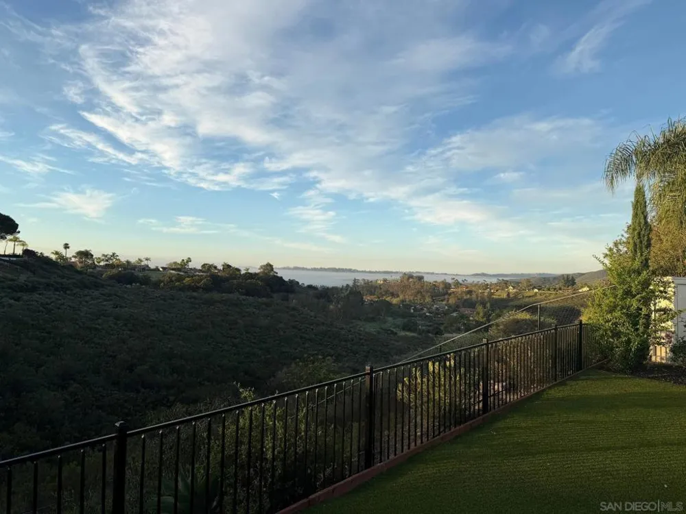 12893 Palisades Court Poway, CA 92064