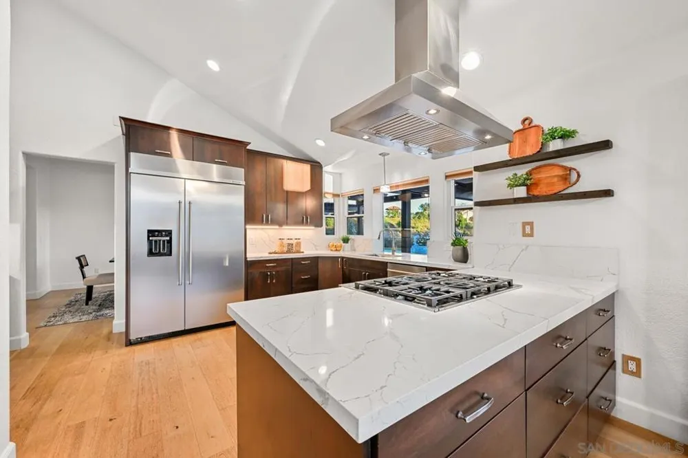 12893 Palisades Court Poway, CA 92064