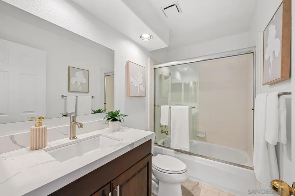 12893 Palisades Court Poway, CA 92064