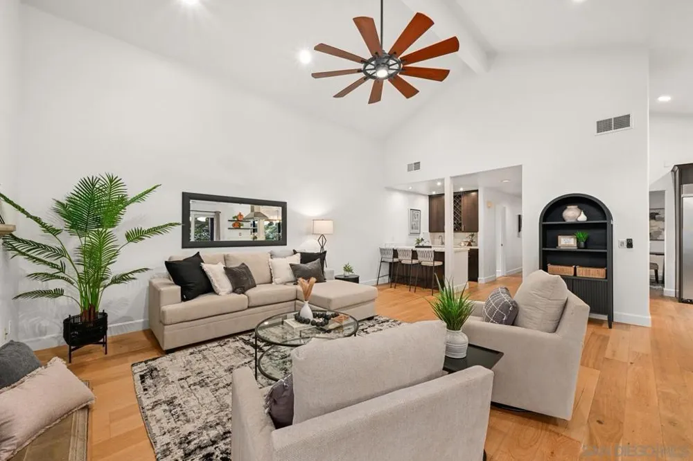 12893 Palisades Court Poway, CA 92064