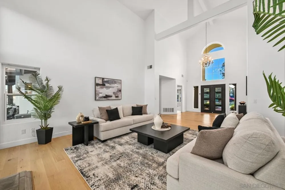 12893 Palisades Court Poway, CA 92064