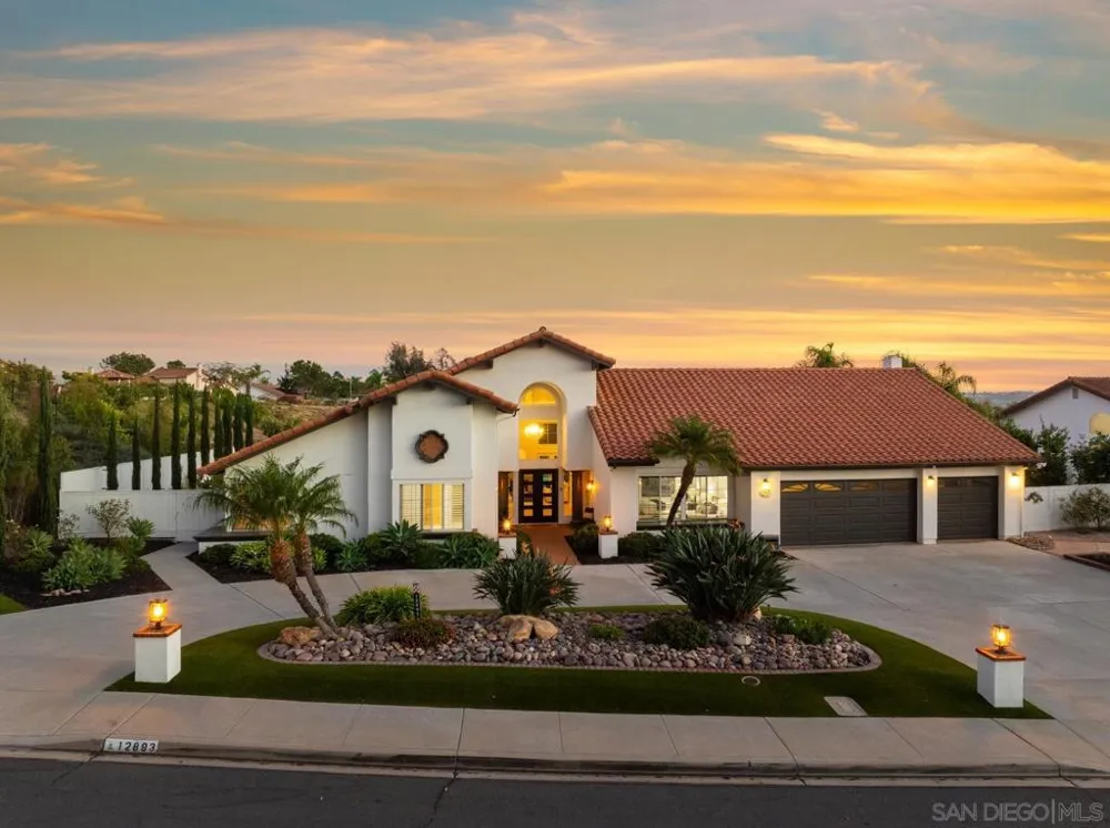 12893 Palisades Court Poway, CA 92064