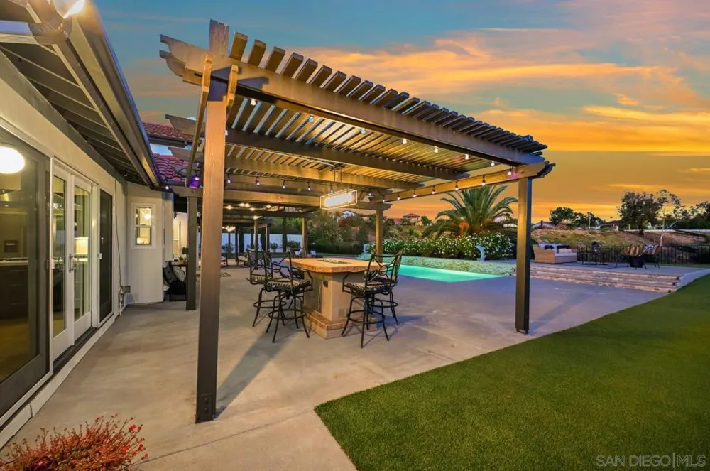 12893 Palisades Court Poway, CA 92064