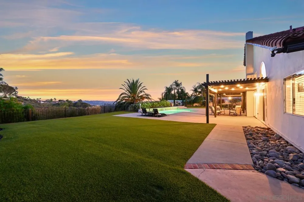 12893 Palisades Court Poway, CA 92064