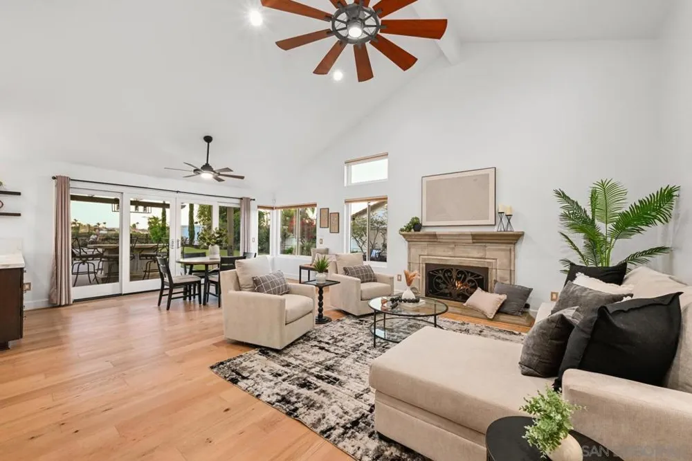 12893 Palisades Court Poway, CA 92064