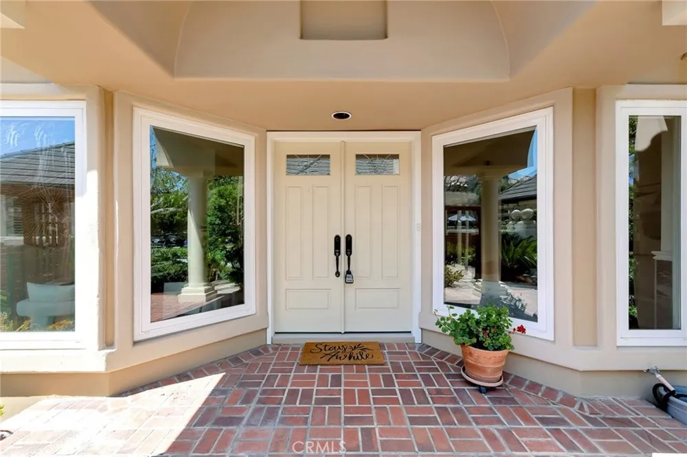 6062 Eaglecrest Drive Huntington Beach, CA 92648