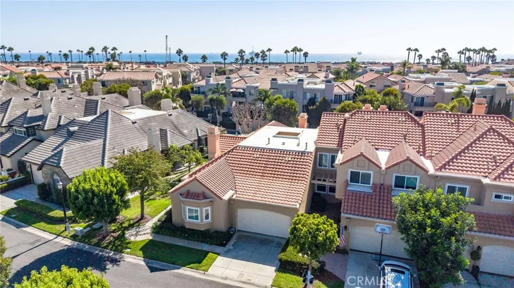 6062 Eaglecrest Drive Huntington Beach, CA 92648