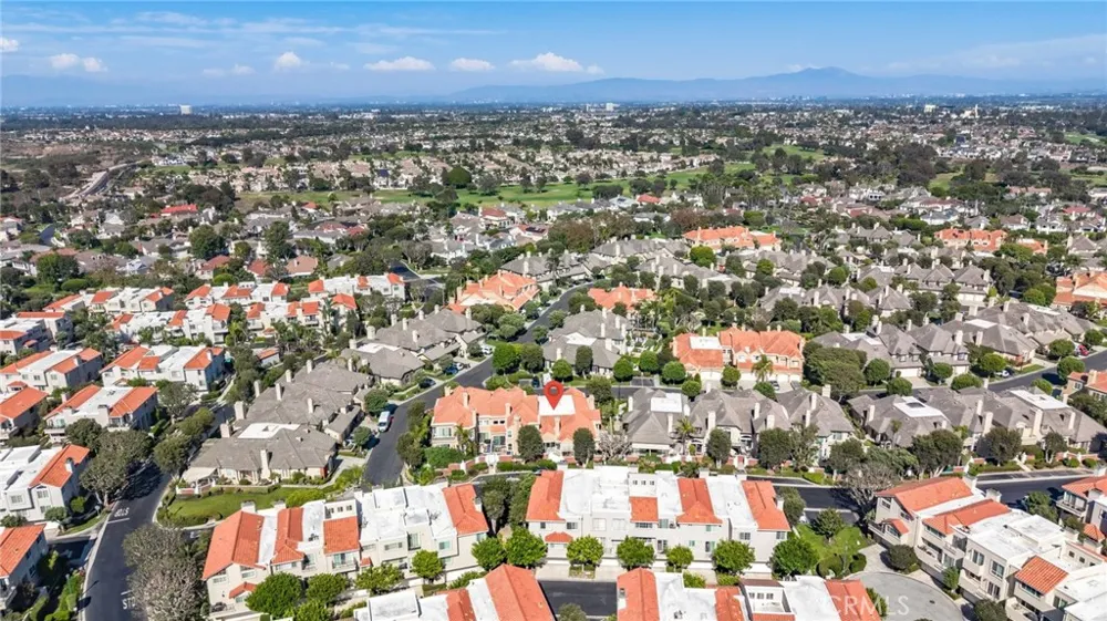 6062 Eaglecrest Drive Huntington Beach, CA 92648