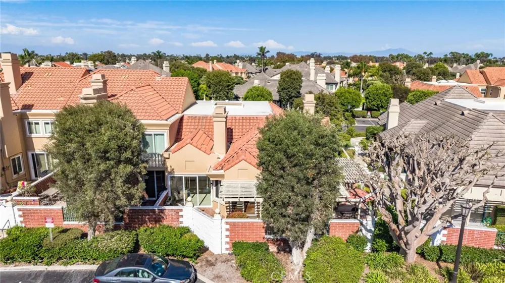 6062 Eaglecrest Drive Huntington Beach, CA 92648