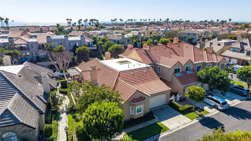 6062 Eaglecrest Drive Huntington Beach, CA 92648