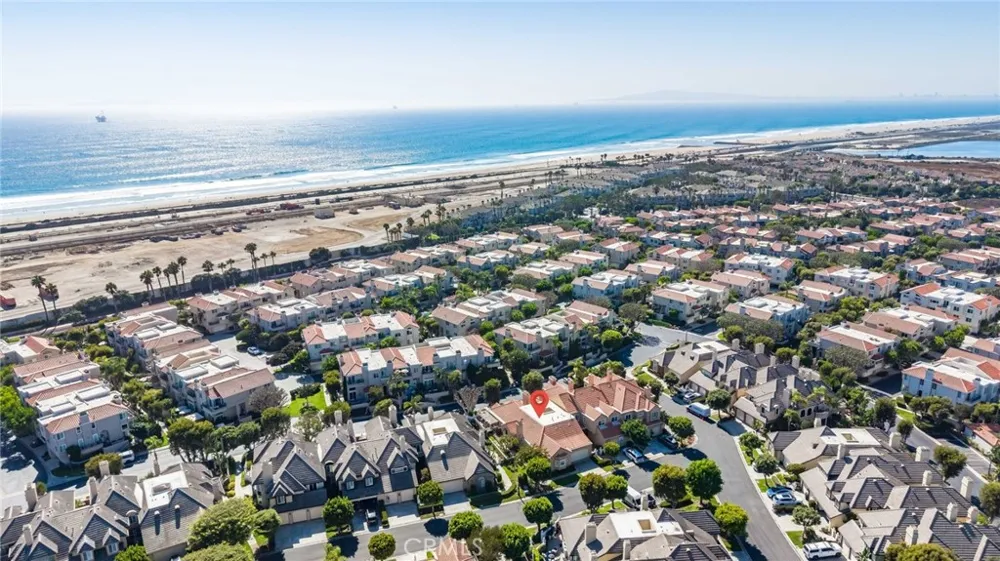 6062 Eaglecrest Drive Huntington Beach, CA 92648