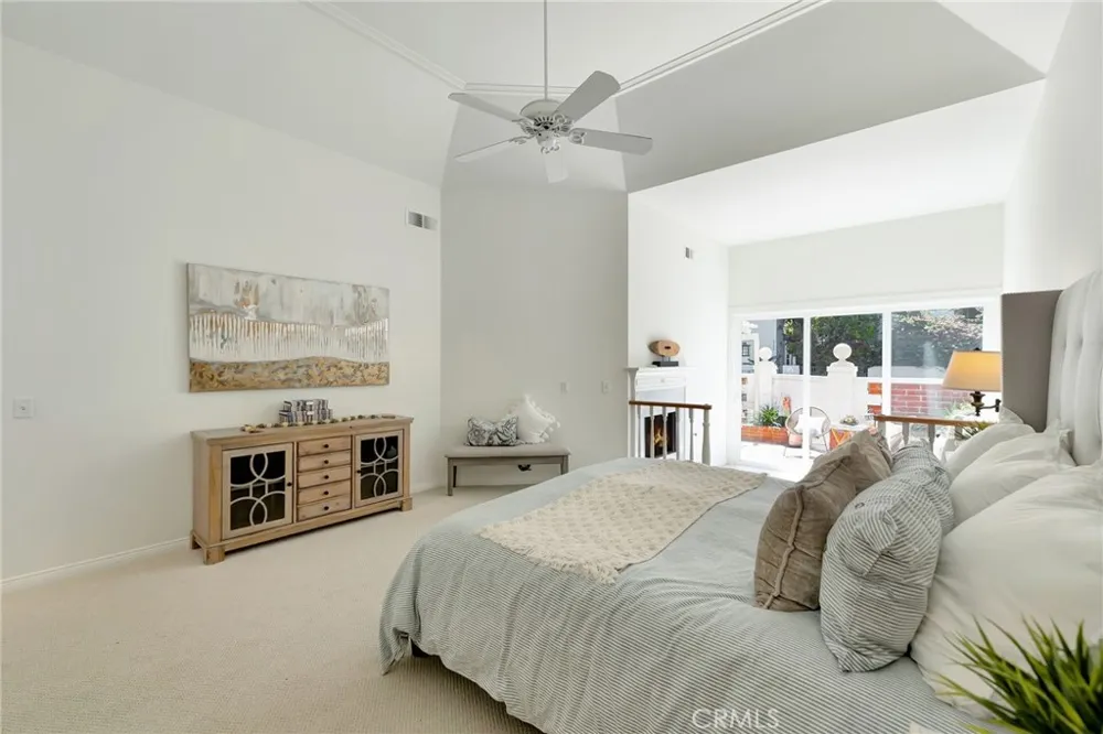 6062 Eaglecrest Drive Huntington Beach, CA 92648