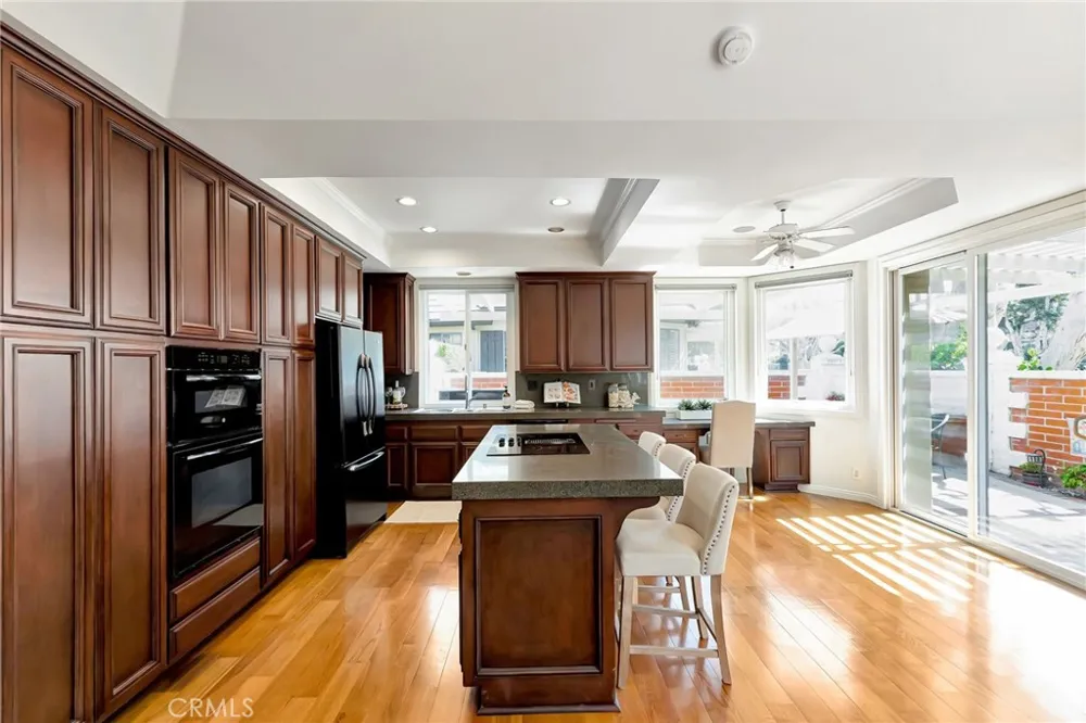 6062 Eaglecrest Drive Huntington Beach, CA 92648