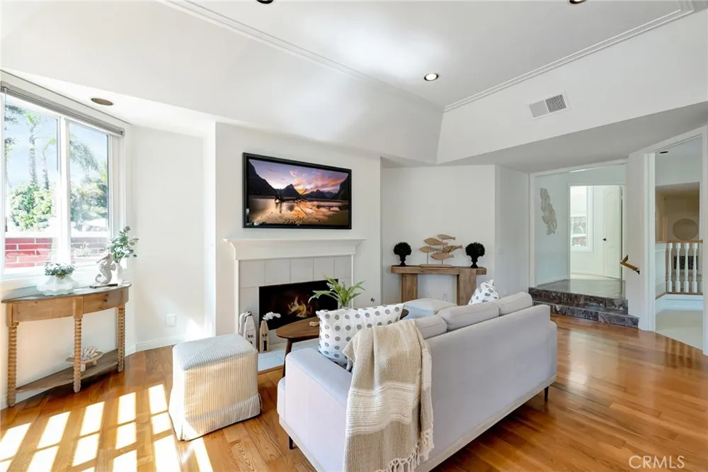 6062 Eaglecrest Drive Huntington Beach, CA 92648