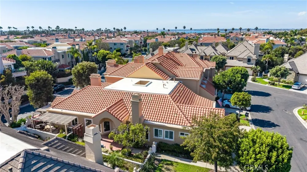 6062 Eaglecrest Drive Huntington Beach, CA 92648
