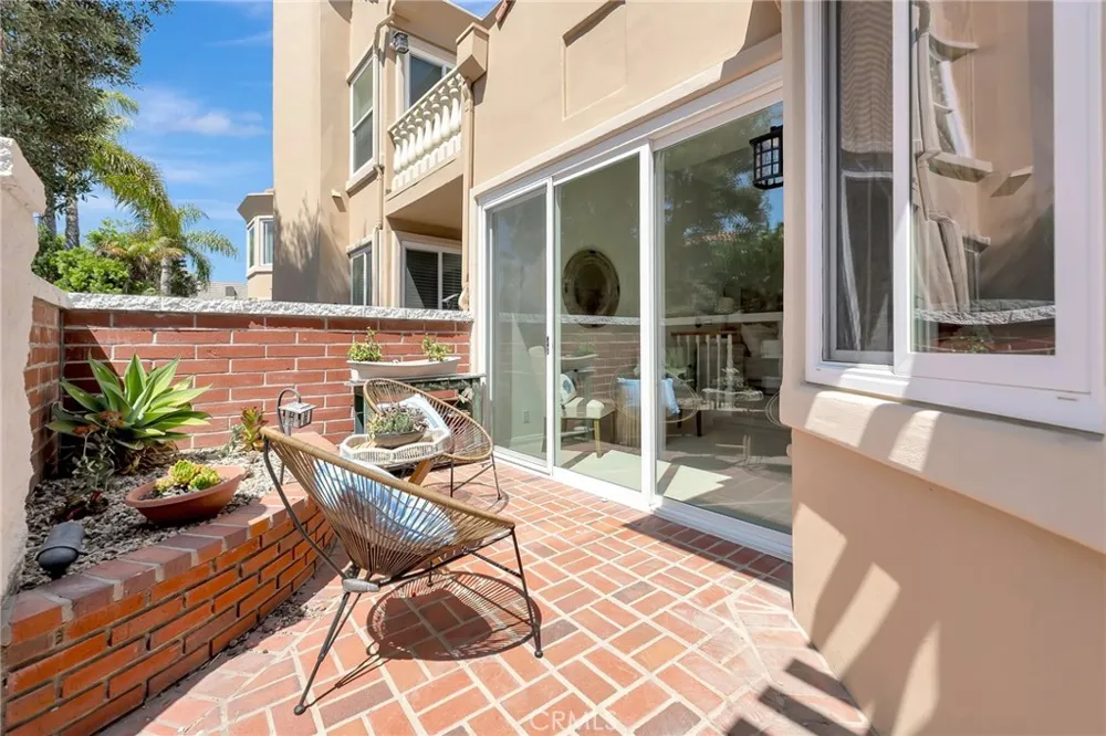 6062 Eaglecrest Drive Huntington Beach, CA 92648