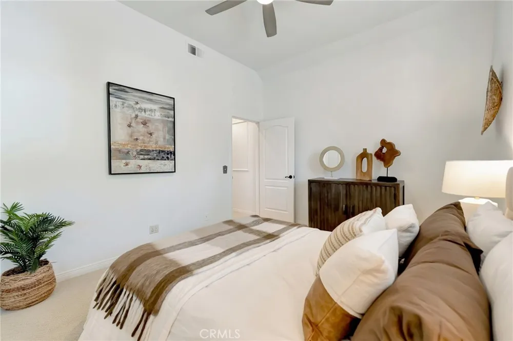 6062 Eaglecrest Drive Huntington Beach, CA 92648