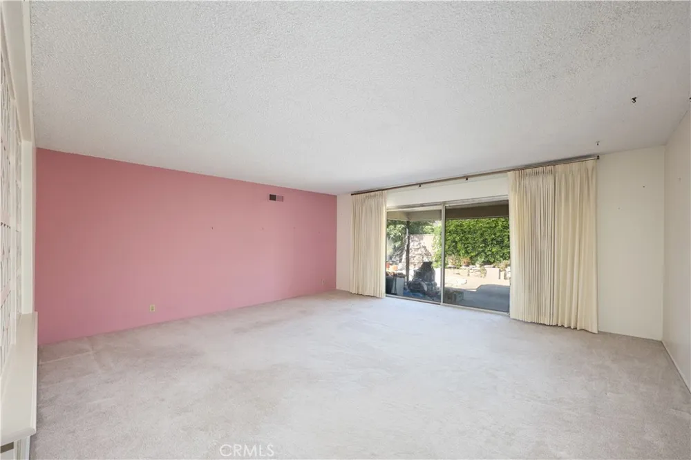 8635 Muller Downey, CA 90241