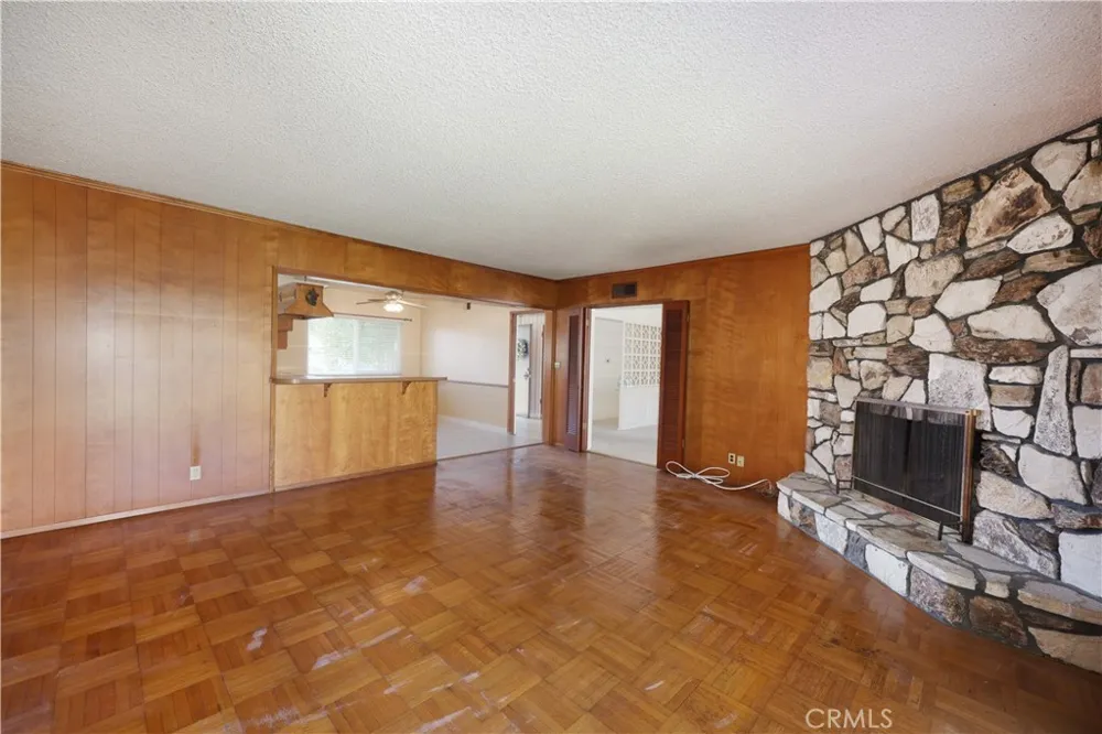 8635 Muller Downey, CA 90241