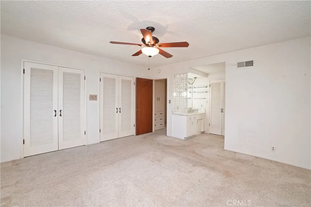 8635 Muller Downey, CA 90241