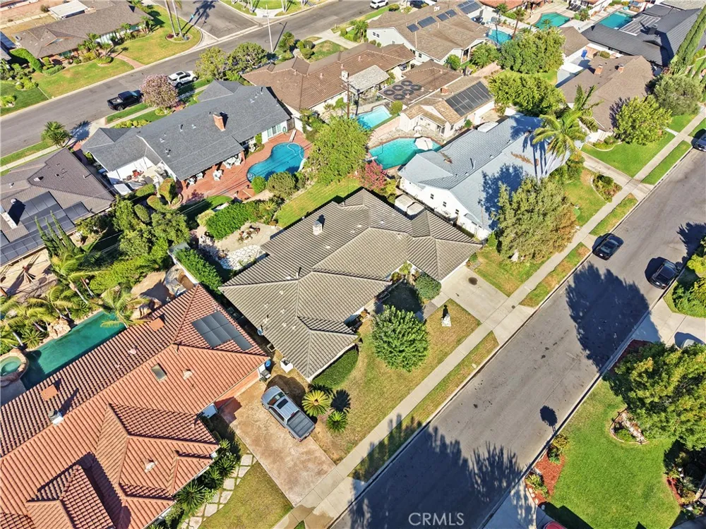 8635 Muller Downey, CA 90241