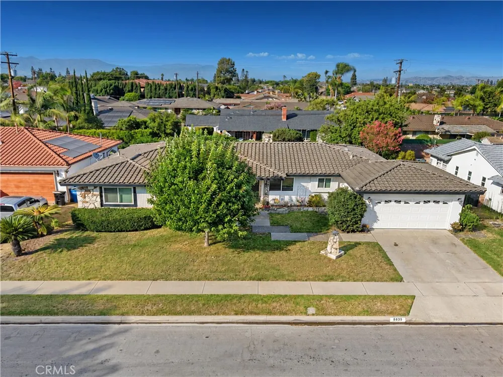 8635 Muller Downey, CA 90241