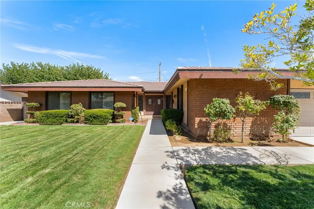 44608 Loneoak Avenue Lancaster, CA 93534