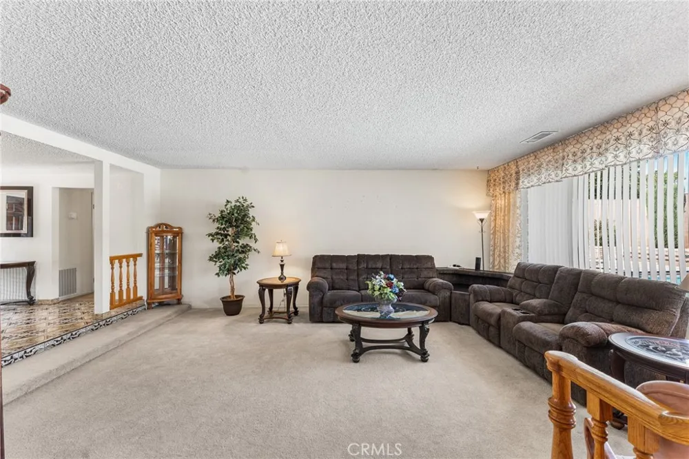 44608 Loneoak Avenue Lancaster, CA 93534
