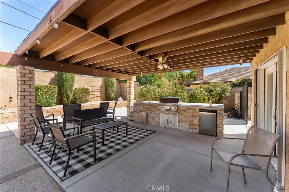 44608 Loneoak Avenue Lancaster, CA 93534