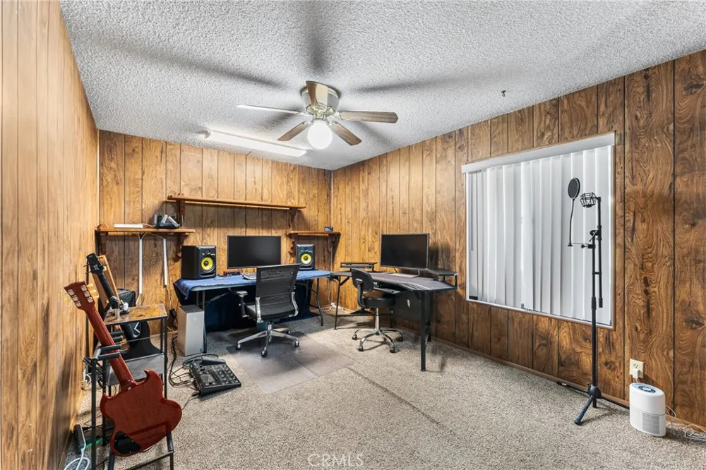 44608 Loneoak Avenue Lancaster, CA 93534