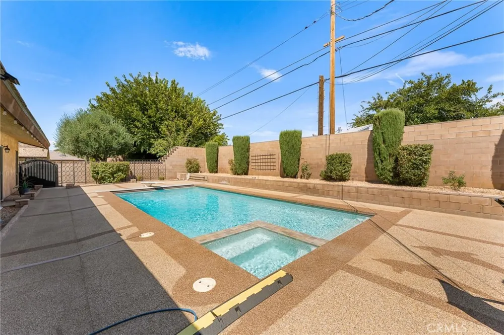 44608 Loneoak Avenue Lancaster, CA 93534