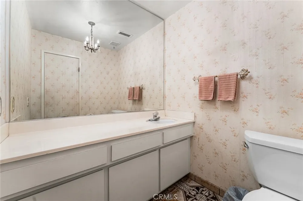 44608 Loneoak Avenue Lancaster, CA 93534