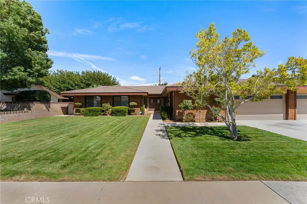 44608 Loneoak Avenue Lancaster, CA 93534