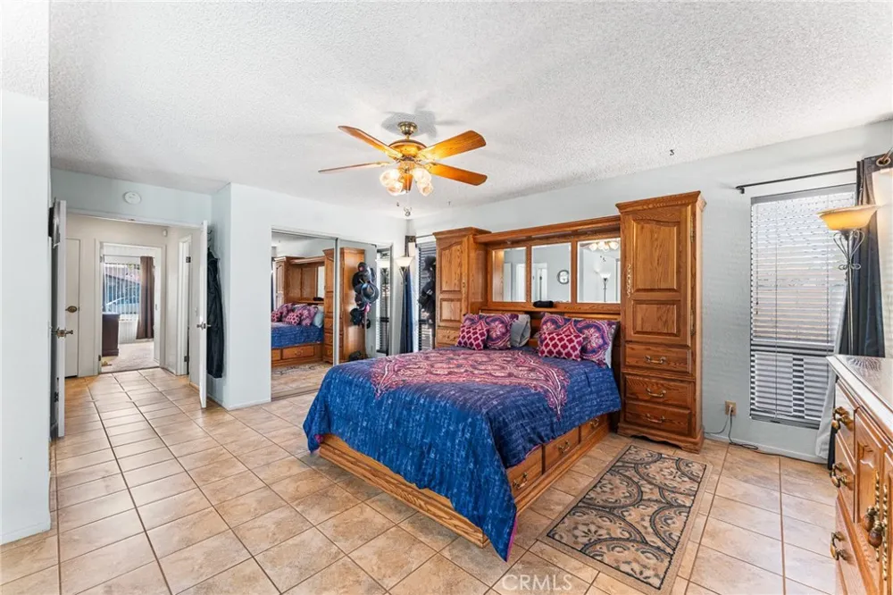 44608 Loneoak Avenue Lancaster, CA 93534
