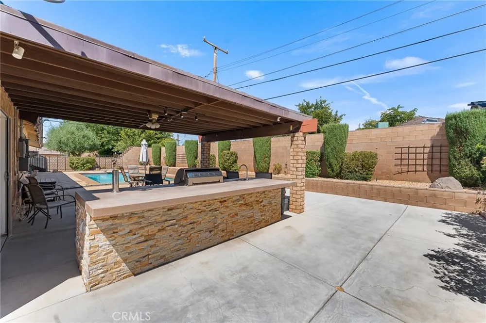 44608 Loneoak Avenue Lancaster, CA 93534