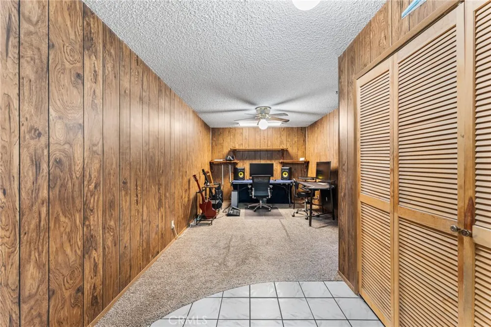 44608 Loneoak Avenue Lancaster, CA 93534
