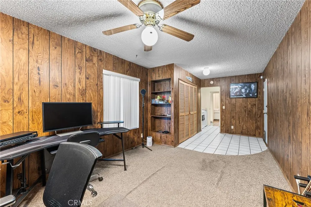 44608 Loneoak Avenue Lancaster, CA 93534