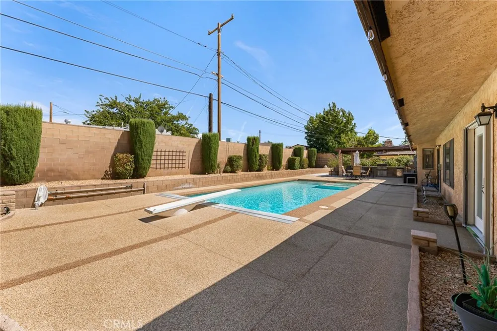 44608 Loneoak Avenue Lancaster, CA 93534