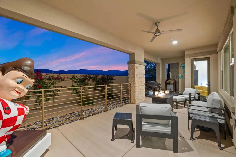 1401 Retreat Circle Palm Desert, CA 92260