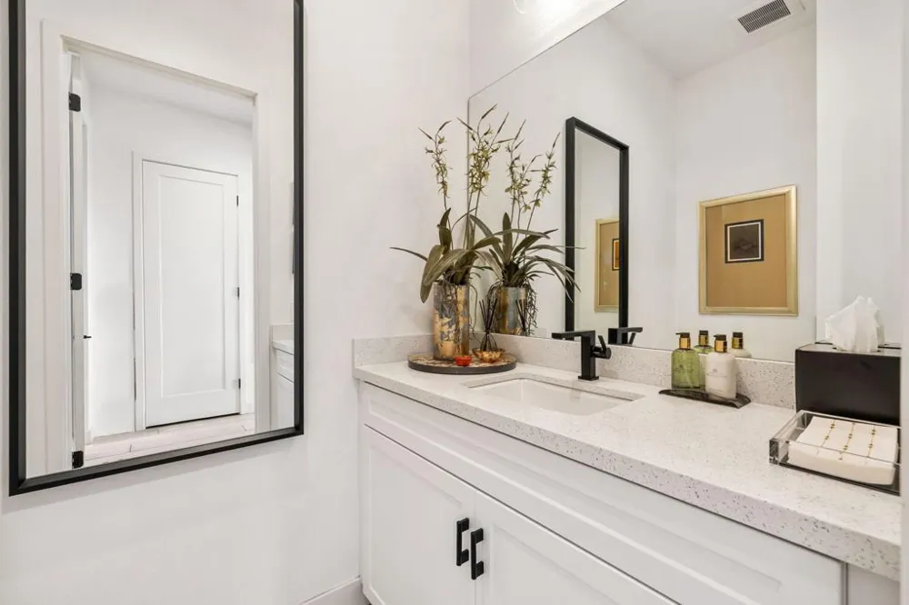 1401 Retreat Circle Palm Desert, CA 92260