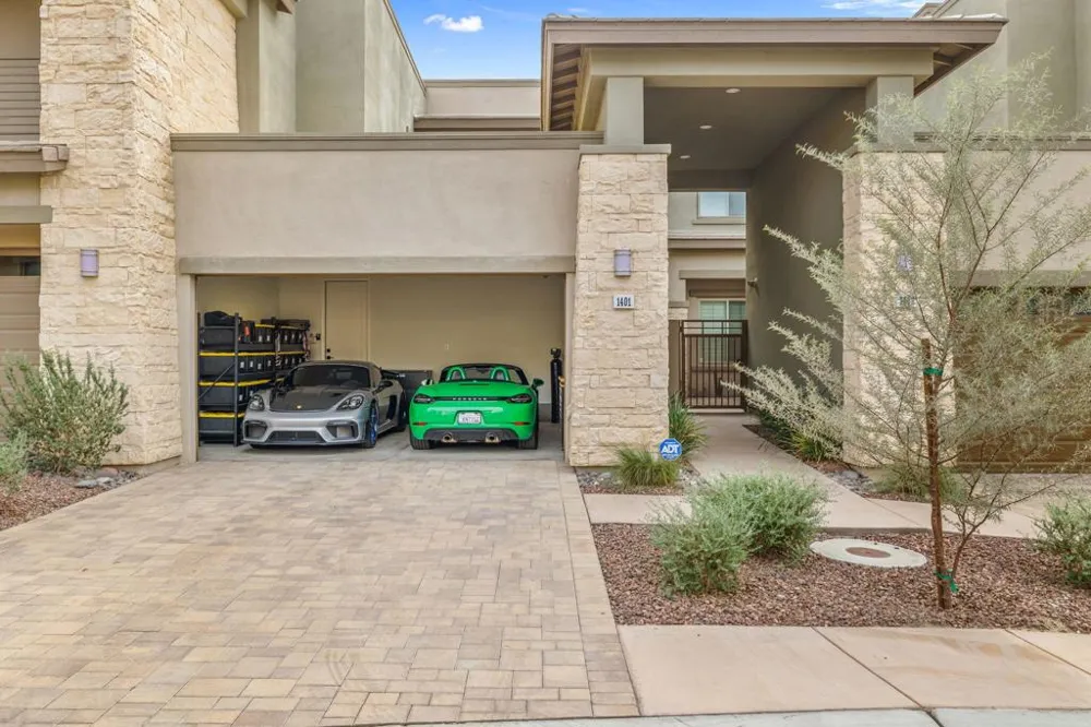 1401 Retreat Circle Palm Desert, CA 92260