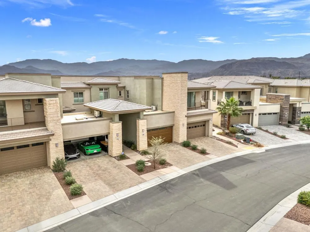 1401 Retreat Circle Palm Desert, CA 92260