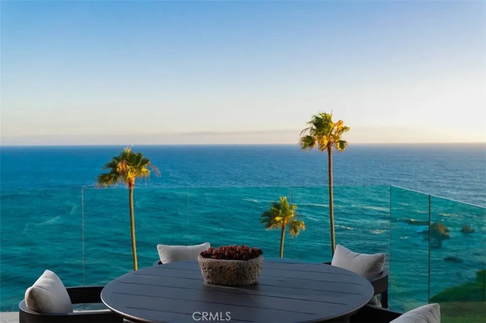 26 S La Senda Drive Laguna Beach, CA 92651