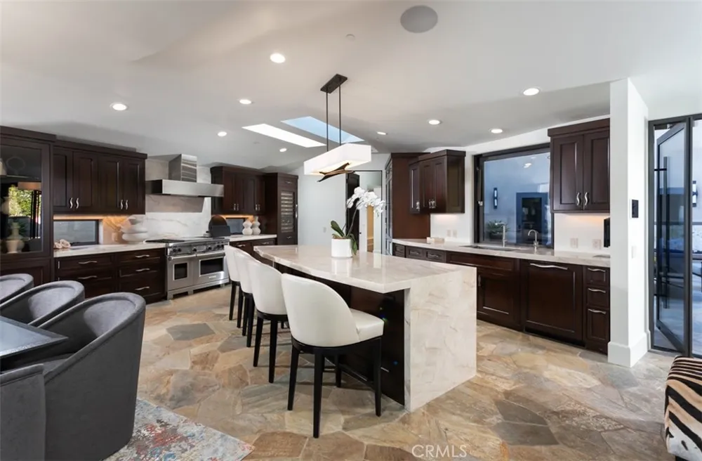 26 S La Senda Drive Laguna Beach, CA 92651