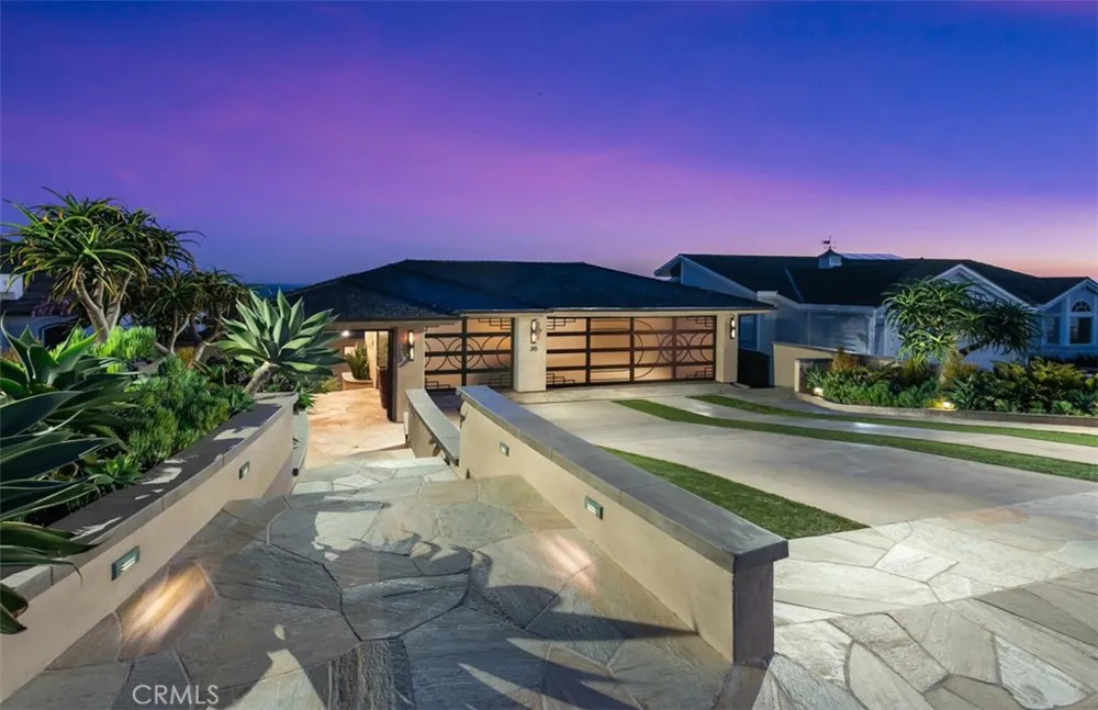 26 S La Senda Drive Laguna Beach, CA 92651