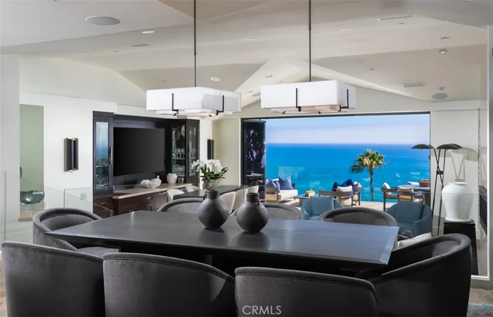 26 S La Senda Drive Laguna Beach, CA 92651